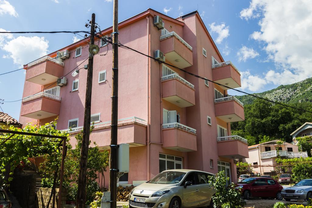 Dom Apartments Budva Luaran gambar