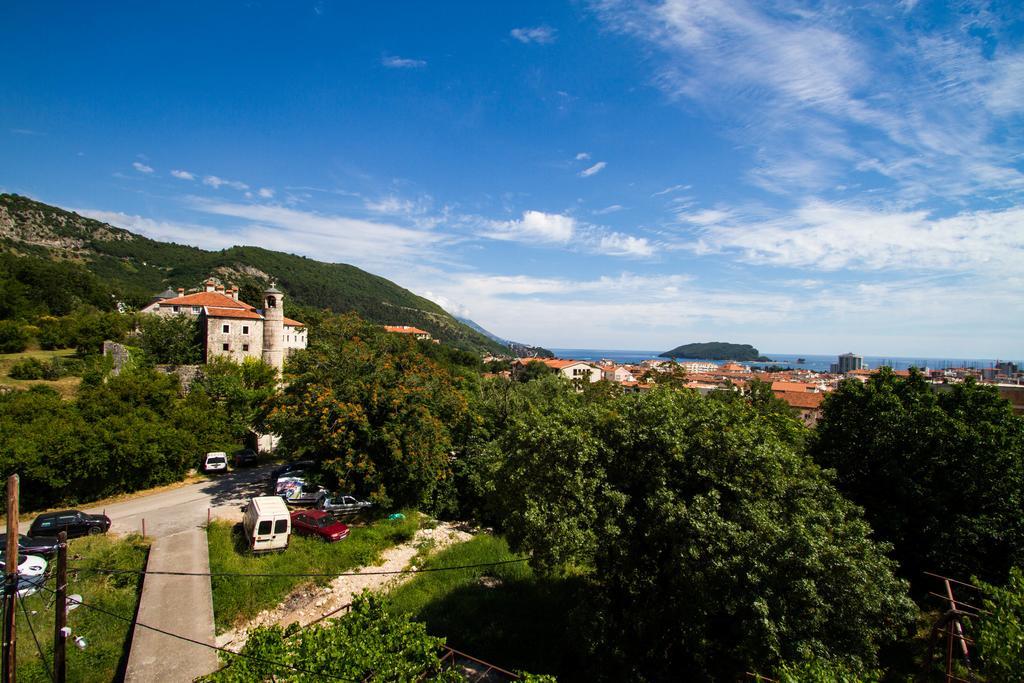 Dom Apartments Budva Luaran gambar