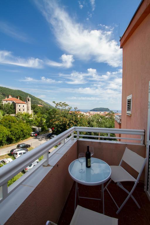 Dom Apartments Budva Luaran gambar