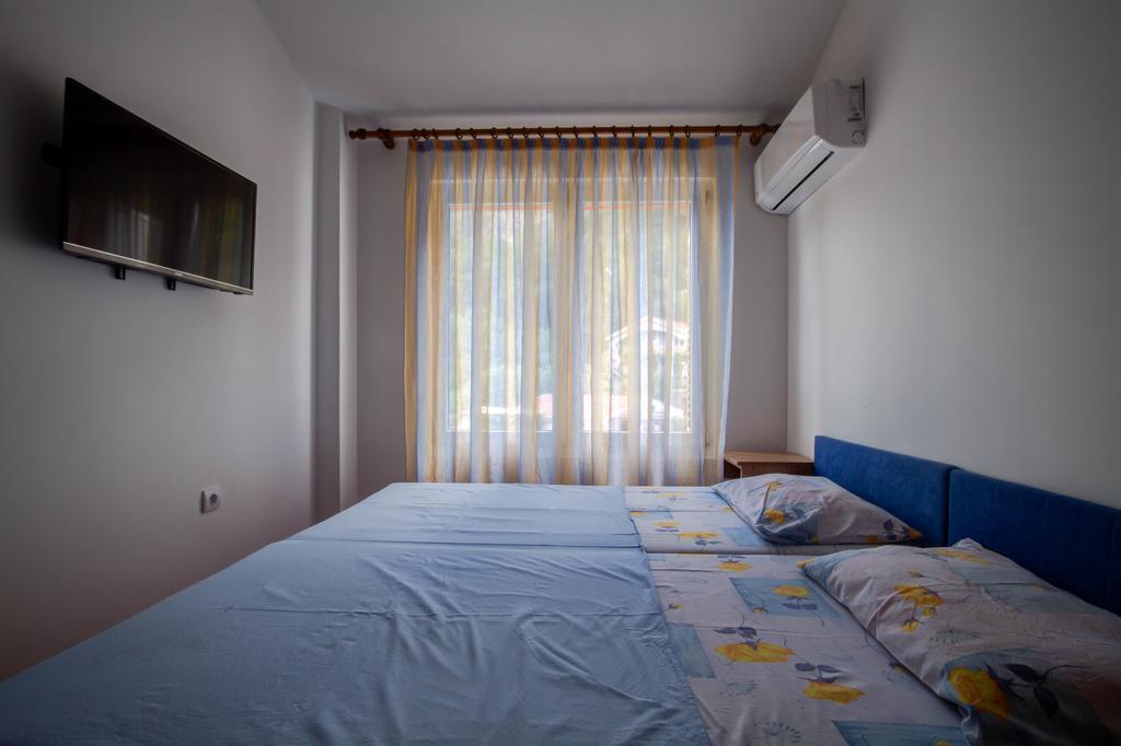 Dom Apartments Budva Luaran gambar