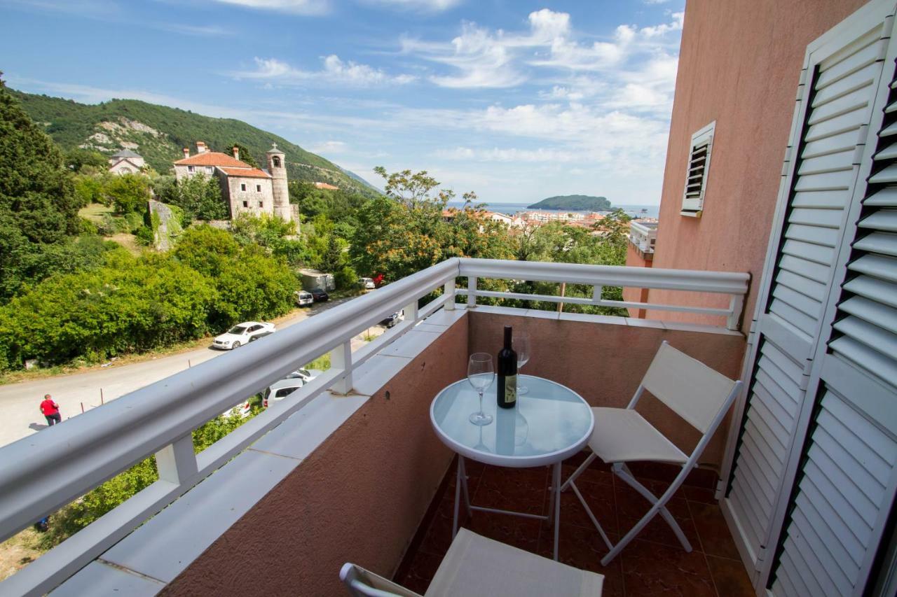 Dom Apartments Budva Luaran gambar